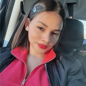 Meet your Posher, Maite